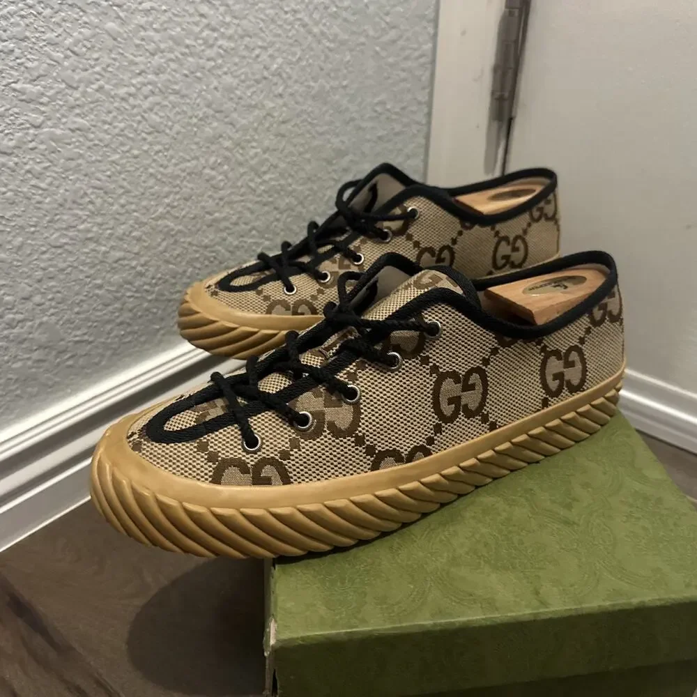 AUTHENTIC GUCCI MAXI GG LOW TOP MONOGRAM SNEAKERS 703031 GG 10 (fits USA SZ 11)